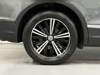 Used Volkswagen Tiguan 2018 for sale - 79161782: Photo