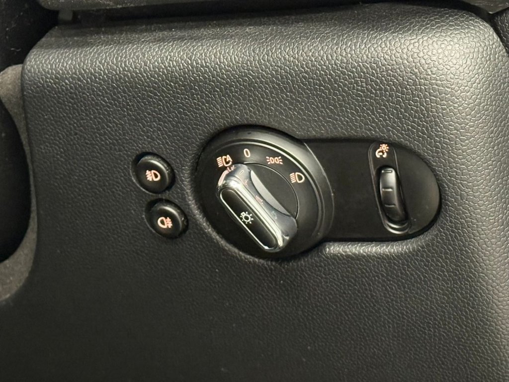 Used MINI Hatch 2017 for sale - 77655352: Photo 26