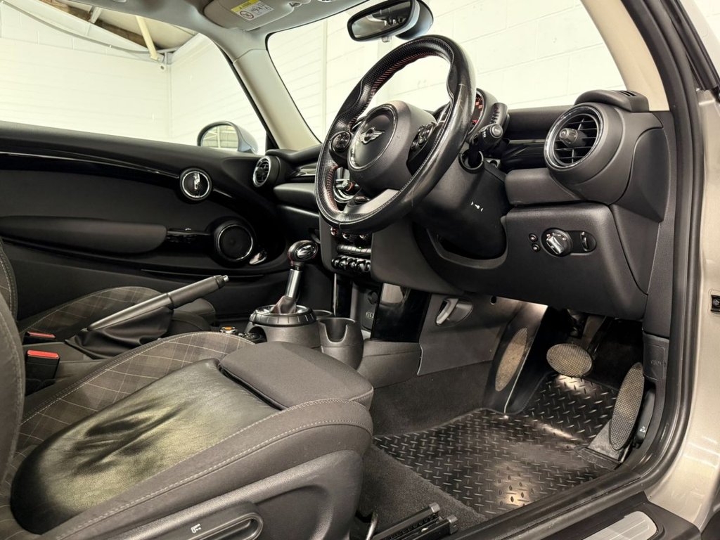 Used MINI Hatch 2017 for sale - 77655352: Photo 42