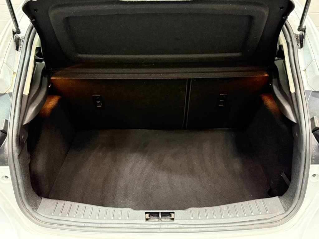 Used Ford Focus 2015 for sale - 76495918: Photo 10