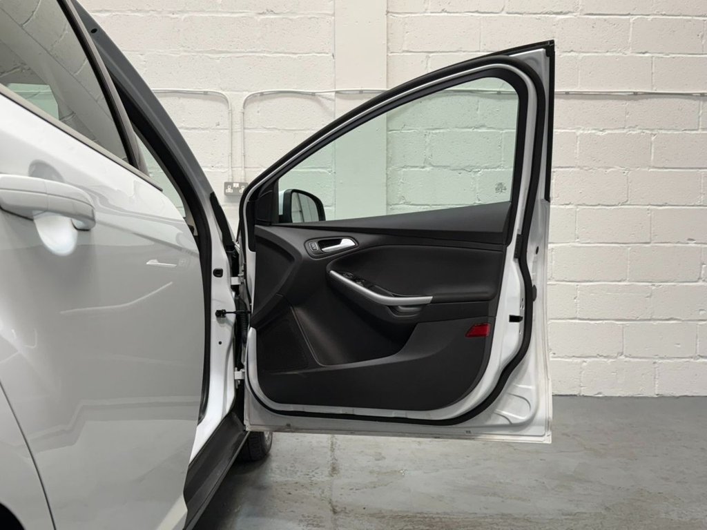 Used Ford Focus 2015 for sale - 76495918: Photo 28