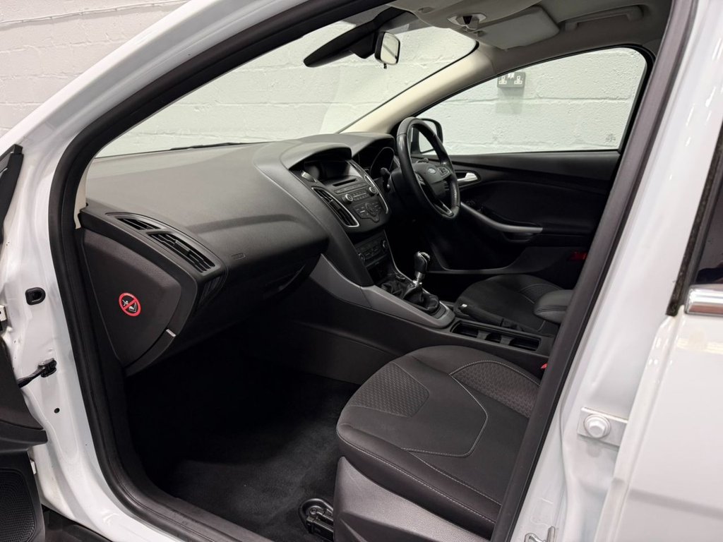 Used Ford Focus 2015 for sale - 76495918: Photo 37