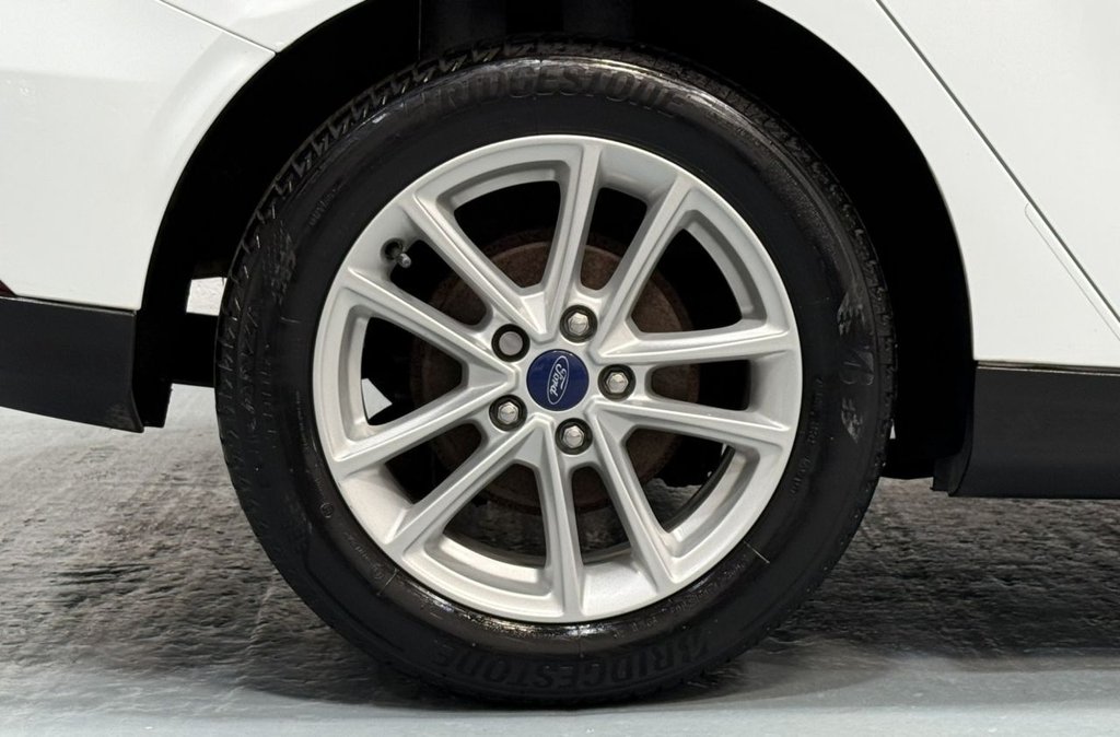 Used Ford Focus 2015 for sale - 76495918: Photo 4