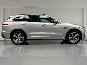 Used Jaguar F-Pace 2017 for sale - 79596122: Photo
