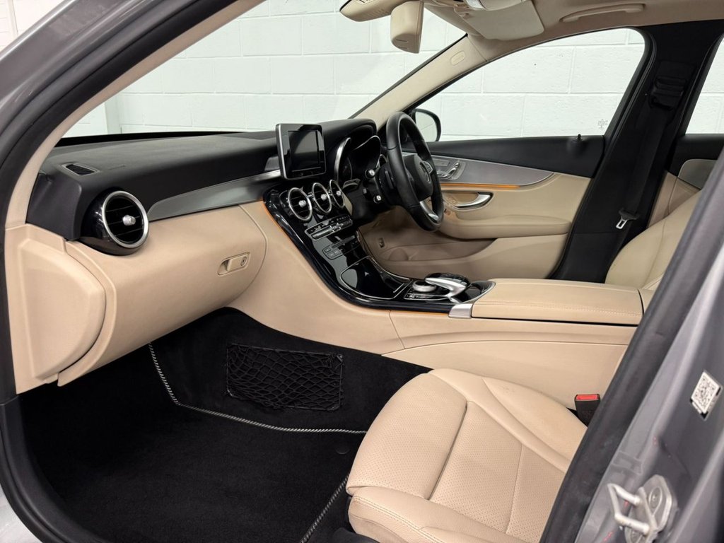 Used Mercedes-Benz C Class 2014 for sale - 76900535: Photo 33