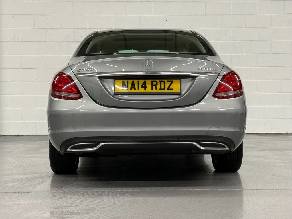 Used Mercedes-Benz C Class 2014 for sale - 76900535: Photo 9