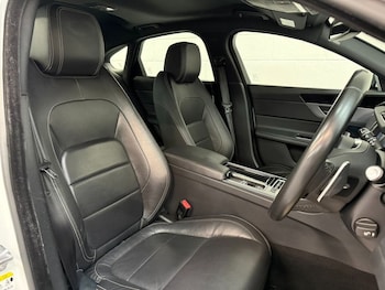 Used Jaguar XF 2018 for sale - 79059352: Photo
