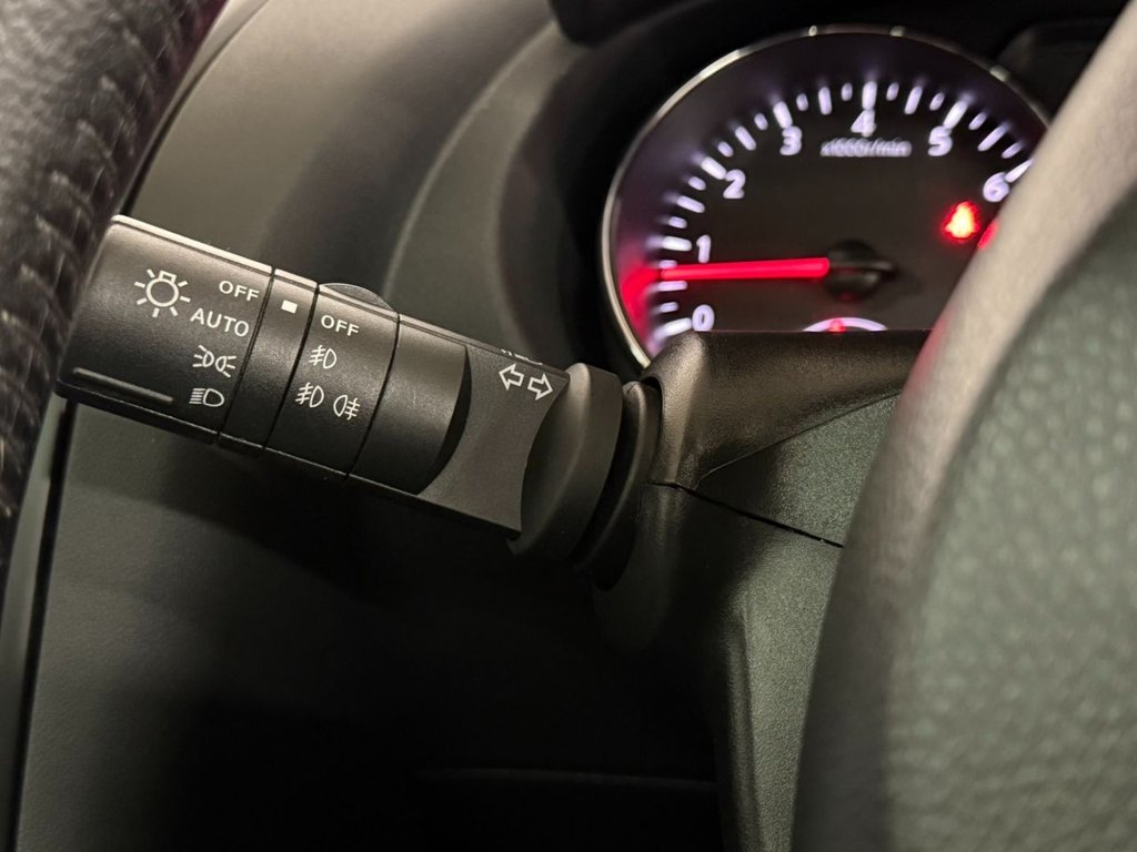 Used Nissan Qashqai 2011 for sale - 77891138: Photo 25