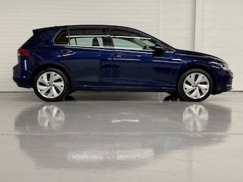 Used Volkswagen Golf 2022 for sale - 77007453: Photo