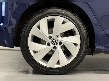 Used Volkswagen Golf 2022 for sale - 77007453: Photo