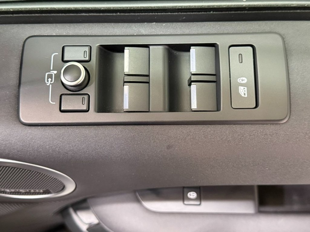 Used Land Rover Discovery 2020 for sale - 76106234: Photo 28