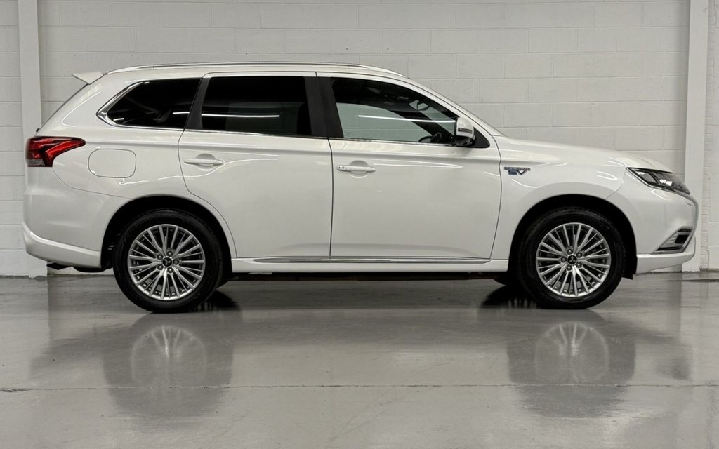 Used Mitsubishi Outlander 2018 for sale - 78167445: Photo 2