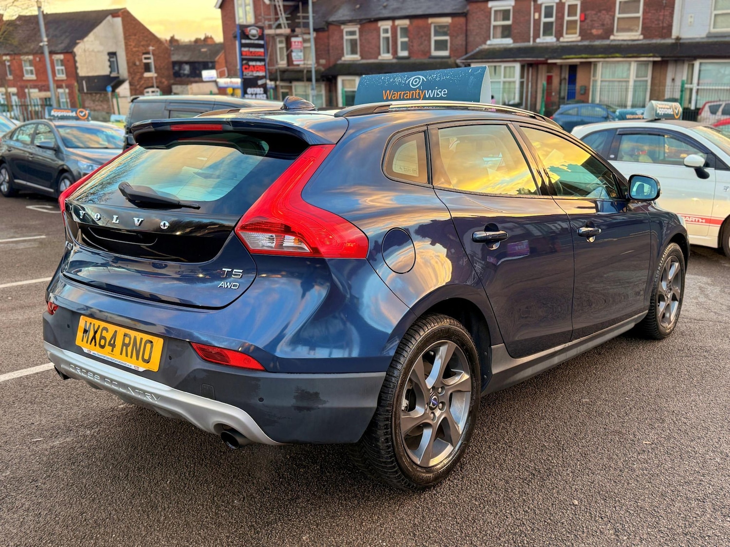 Used Volvo V40 2025 for sale - 76723962: Photo 13