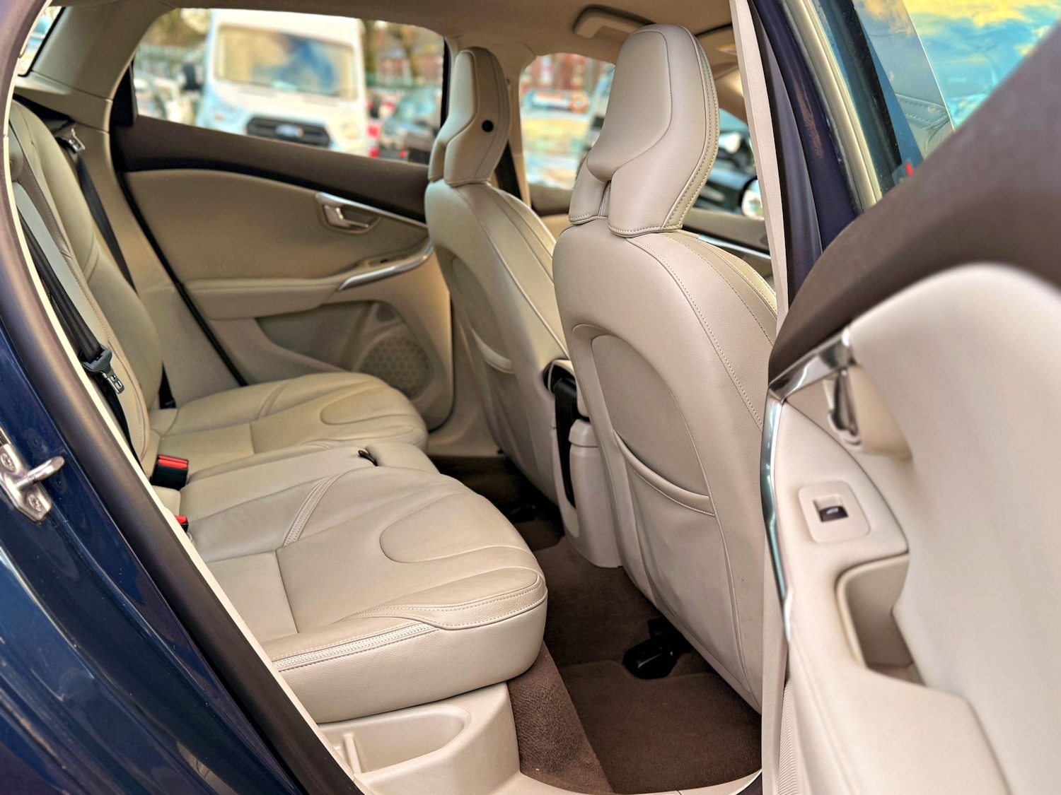 Used Volvo V40 2025 for sale - 76723962: Photo 29