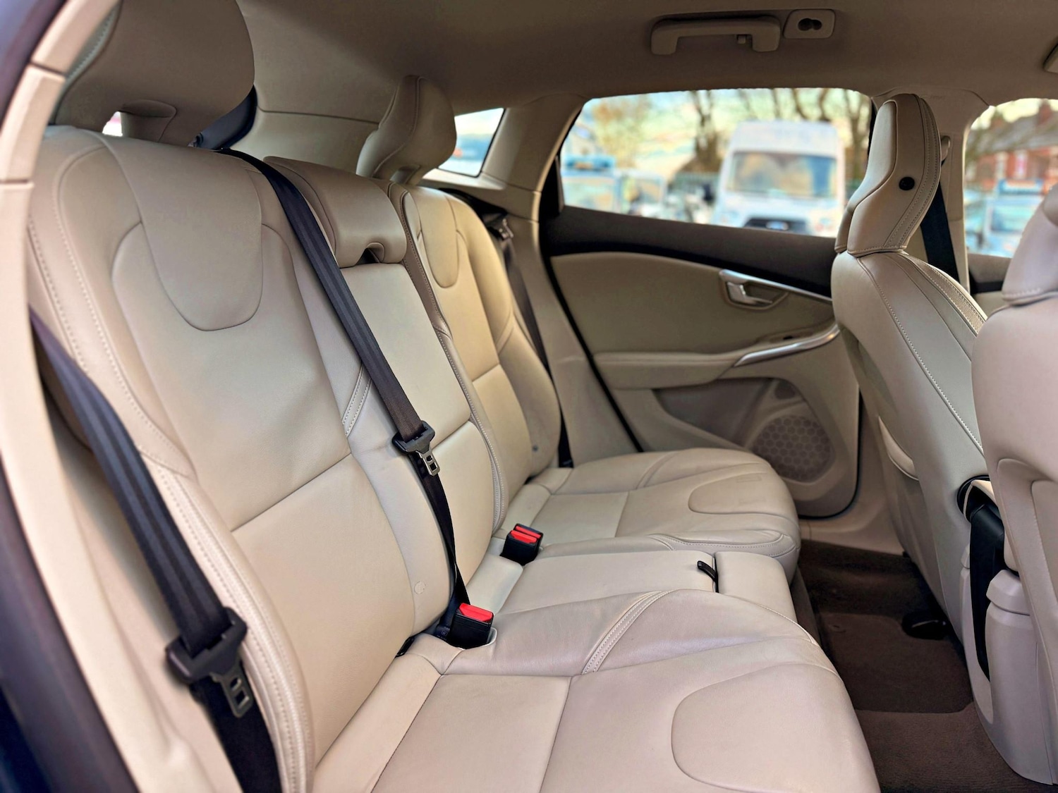 Used Volvo V40 2025 for sale - 76723962: Photo 30