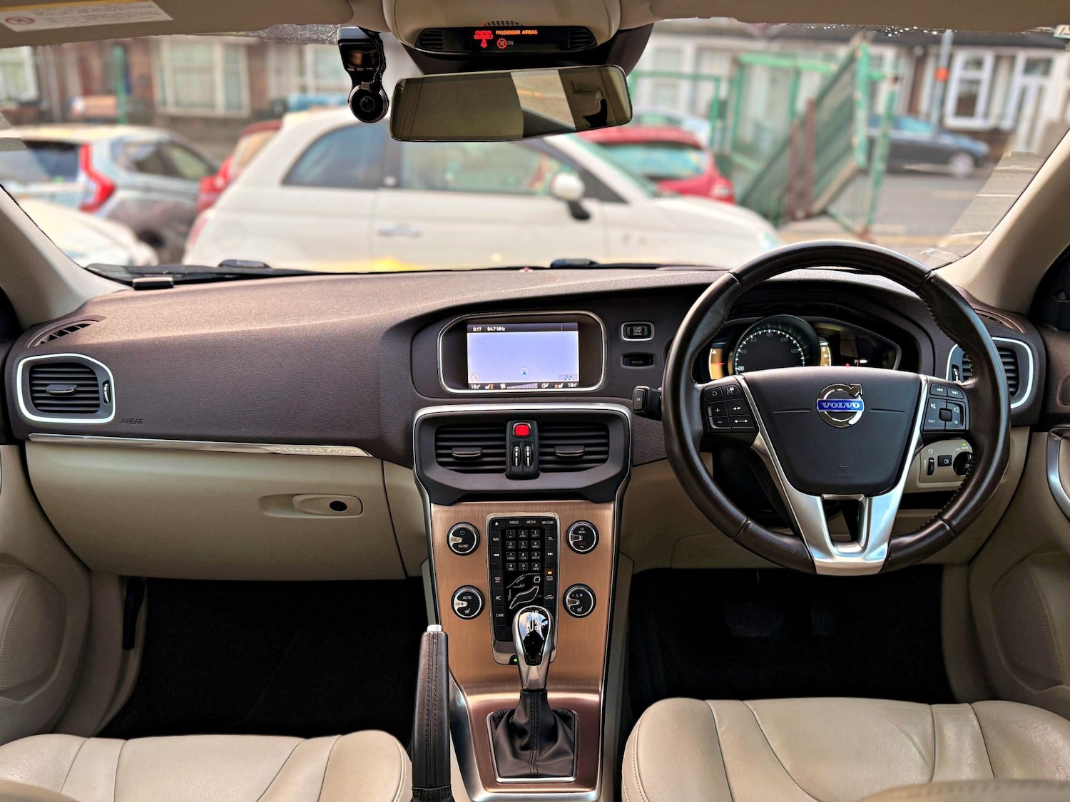 Used Volvo V40 2025 for sale - 76723962: Photo 34