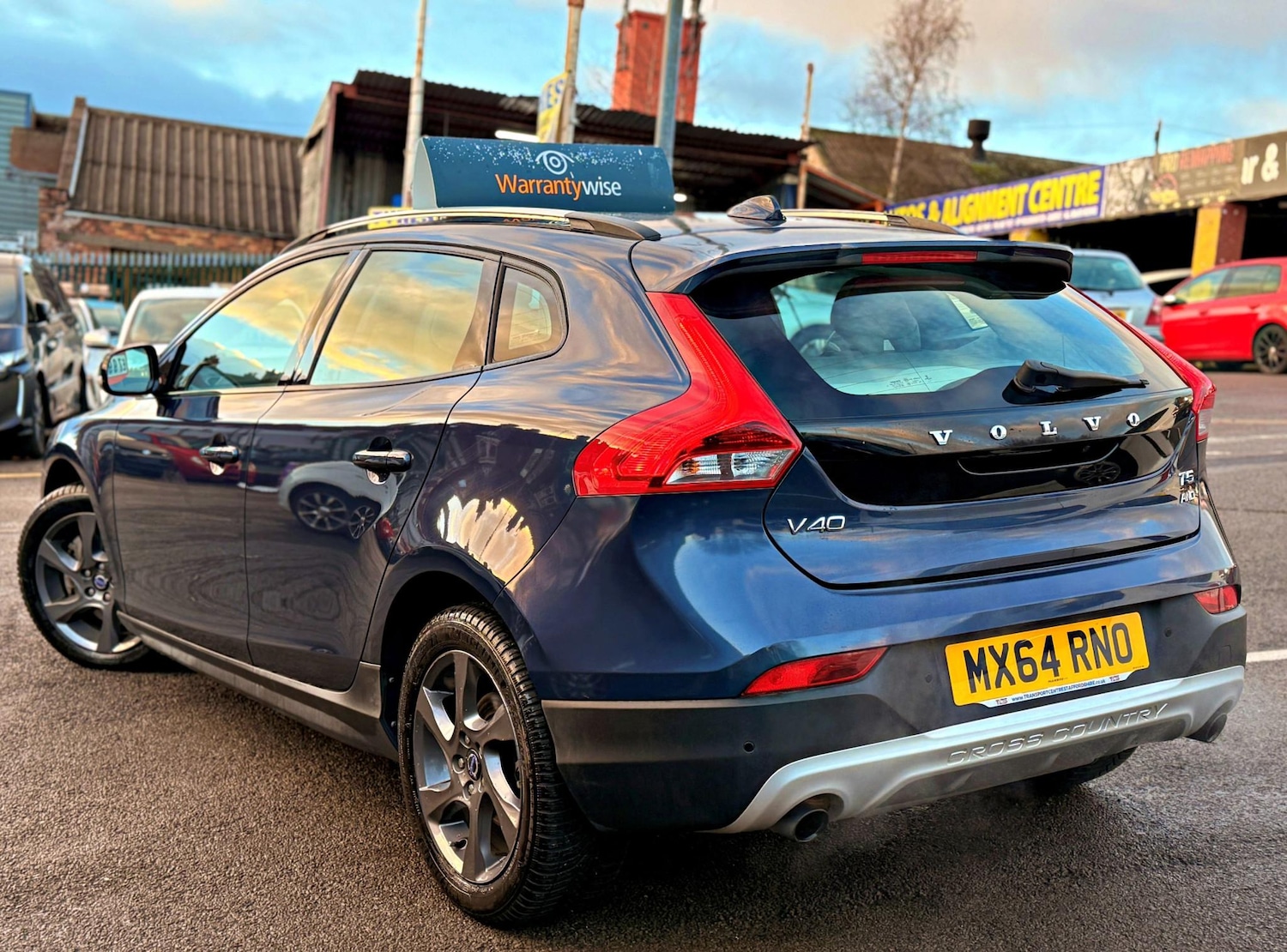Used Volvo V40 2025 for sale - 76723962: Photo 4