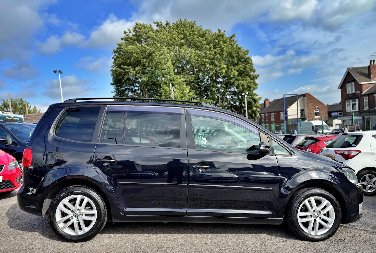 Used Volkswagen Touran 2024 for sale - 76744011: Photo 15