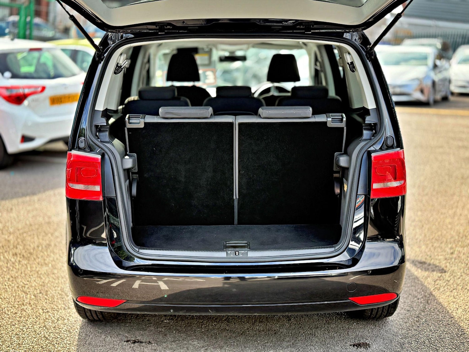 Used Volkswagen Touran 2024 for sale - 76744011: Photo 27