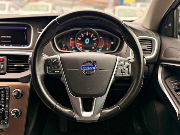 Used Volvo V40 for sale - 76312685: Photo 20
