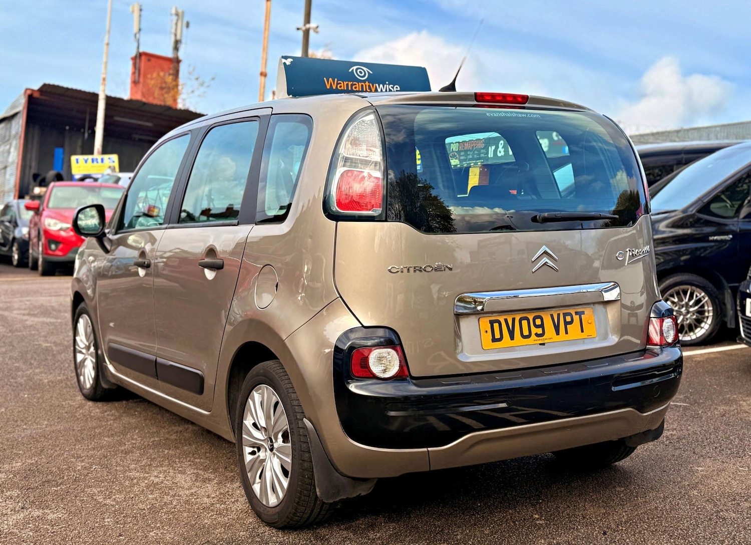 Used Citroen C3 Picasso 2009 for sale - 76405506: Photo 10