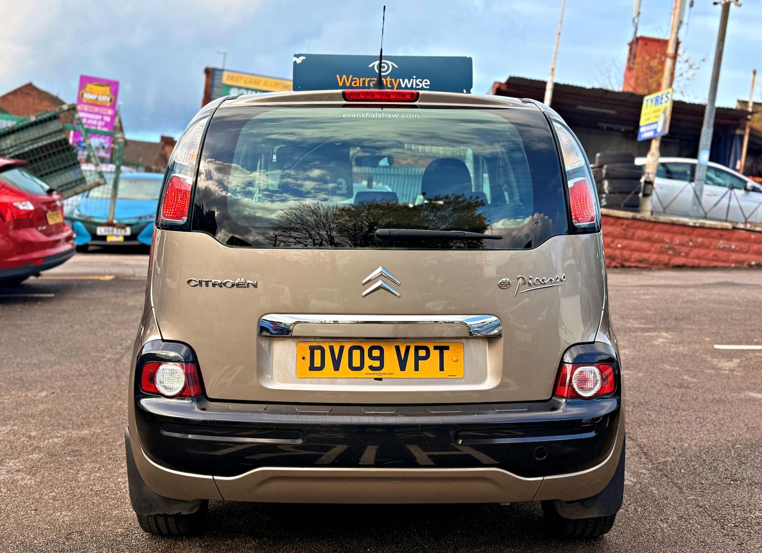 Used Citroen C3 Picasso 2009 for sale - 76405506: Photo 11