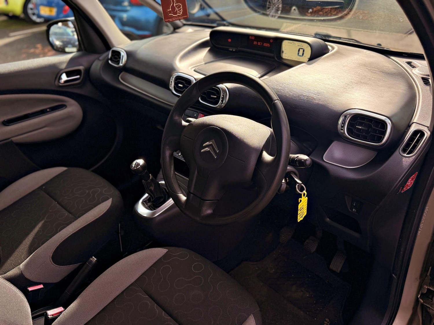 Used Citroen C3 Picasso 2009 for sale - 76405506: Photo 16