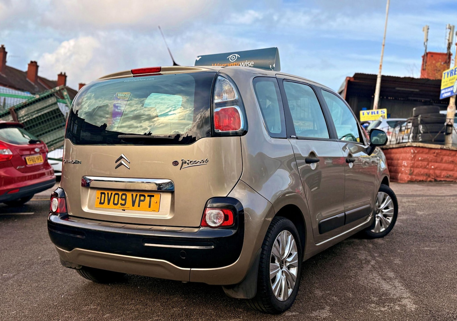 Used Citroen C3 Picasso 2009 for sale - 76405506: Photo 3