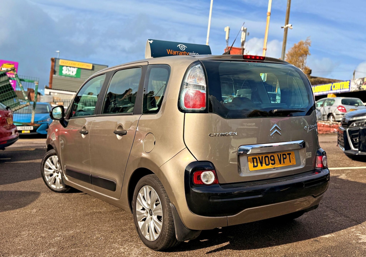 Used Citroen C3 Picasso 2009 for sale - 76405506: Photo 4
