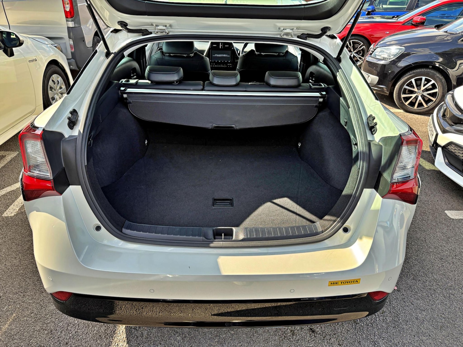 Vehicle 28