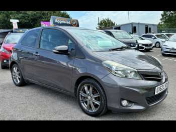 Used Toyota Yaris 2012 for sale - 74968115: Photo