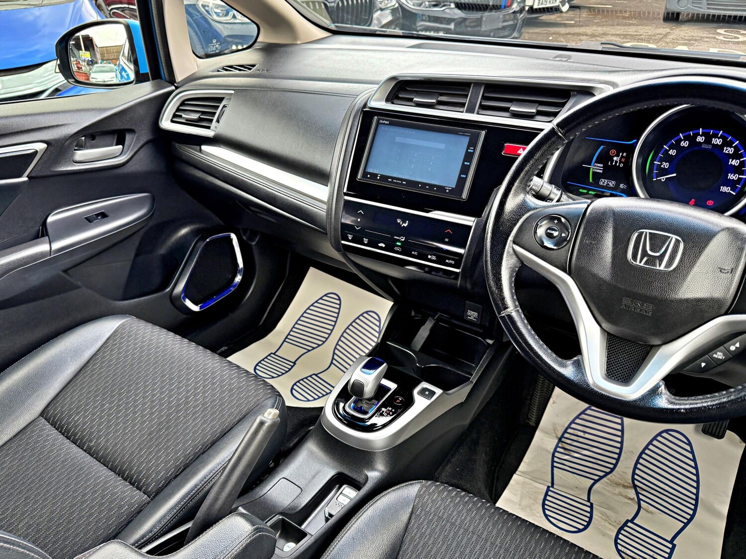 Vehicle 28