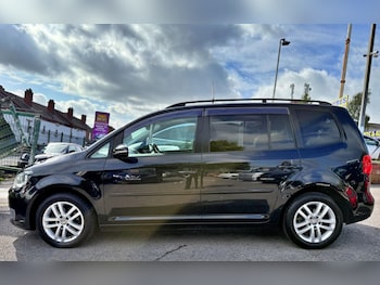 Used Volkswagen Touran  for sale - 75194067: Photo