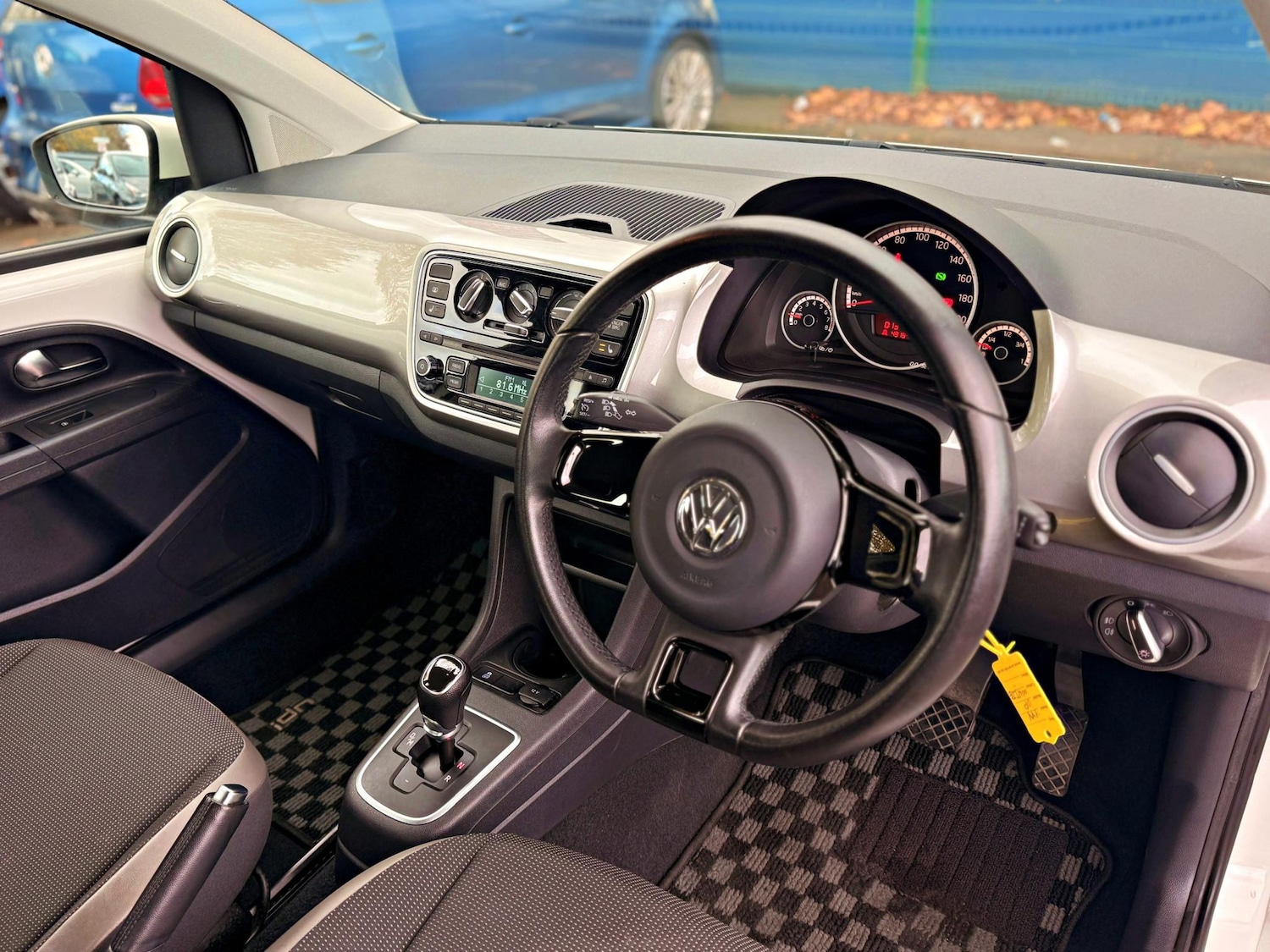 Used Volkswagen up! for sale - 76438721: Photo 10