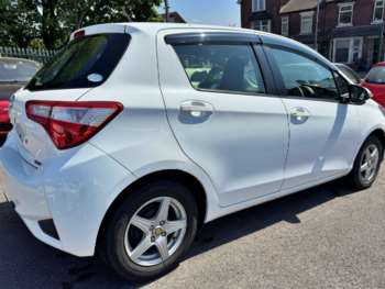 Used Toyota Vitz  for sale - 74941875: Photo