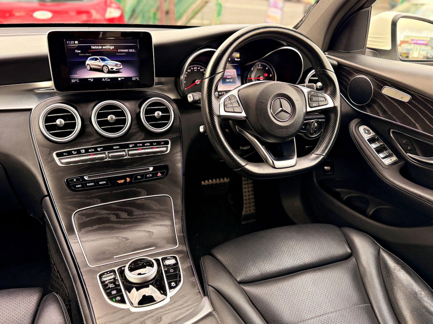 Used Mercedes-Benz GLC 2018 for sale - 76519813: Photo 25