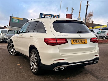 Used Mercedes-Benz GLC 2018 for sale - 76519813: Photo