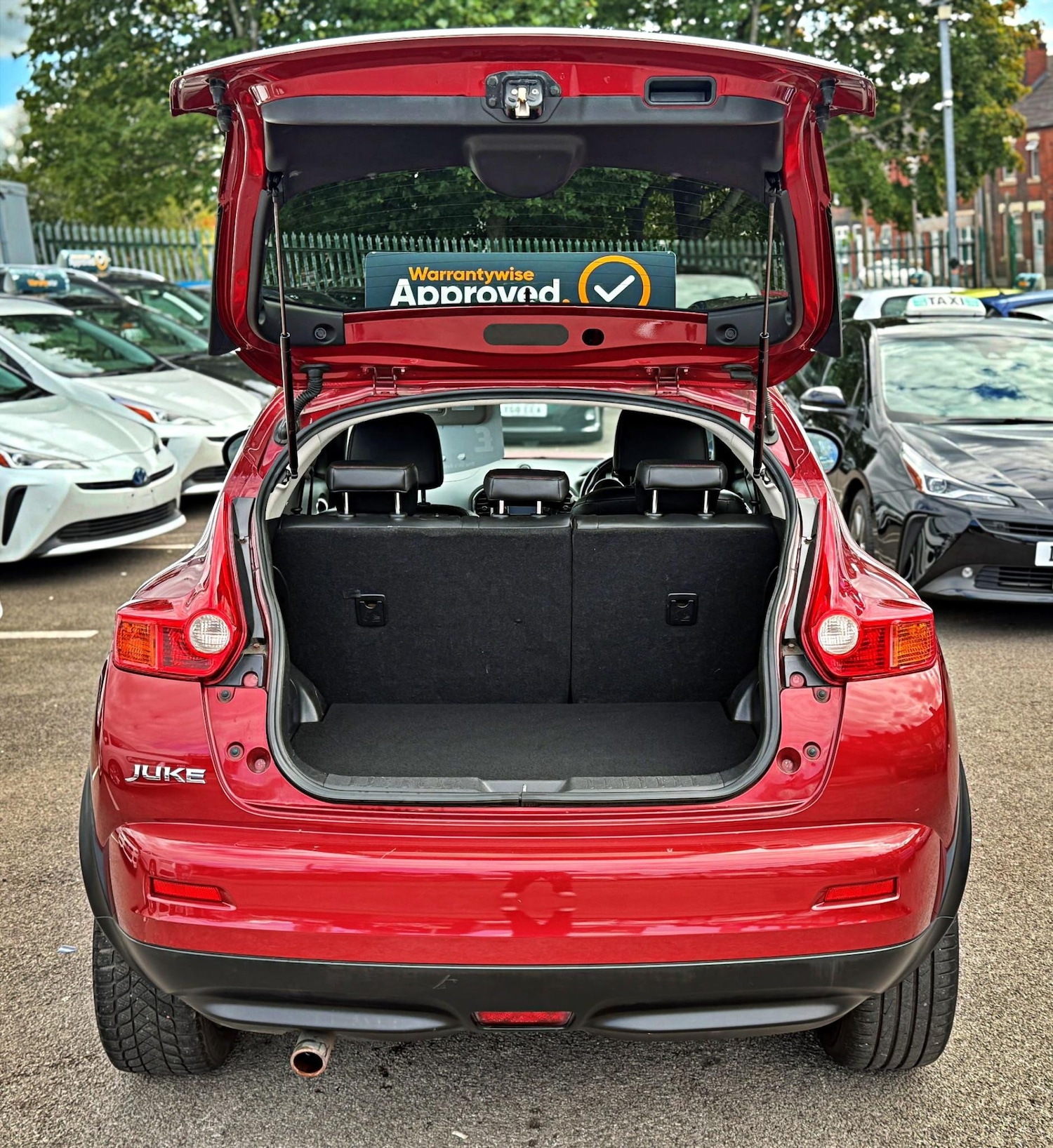 Used Nissan Juke 2011 for sale - 76061482: Photo 10