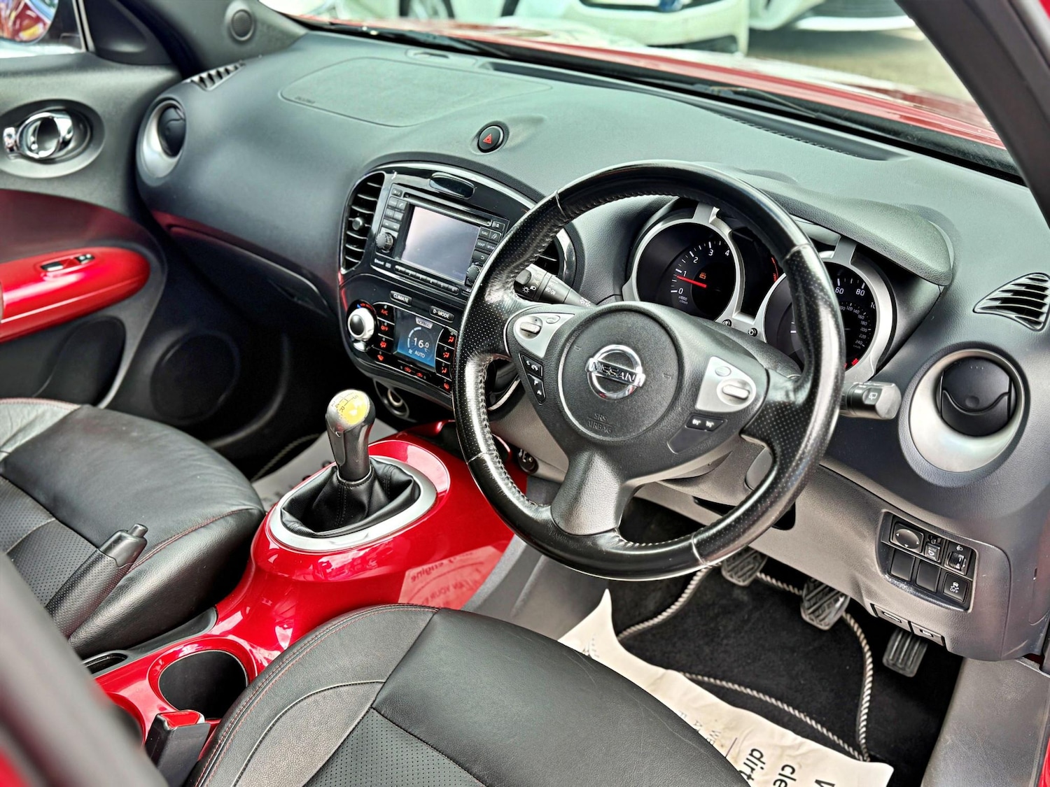 Used Nissan Juke 2011 for sale - 76061482: Photo 17