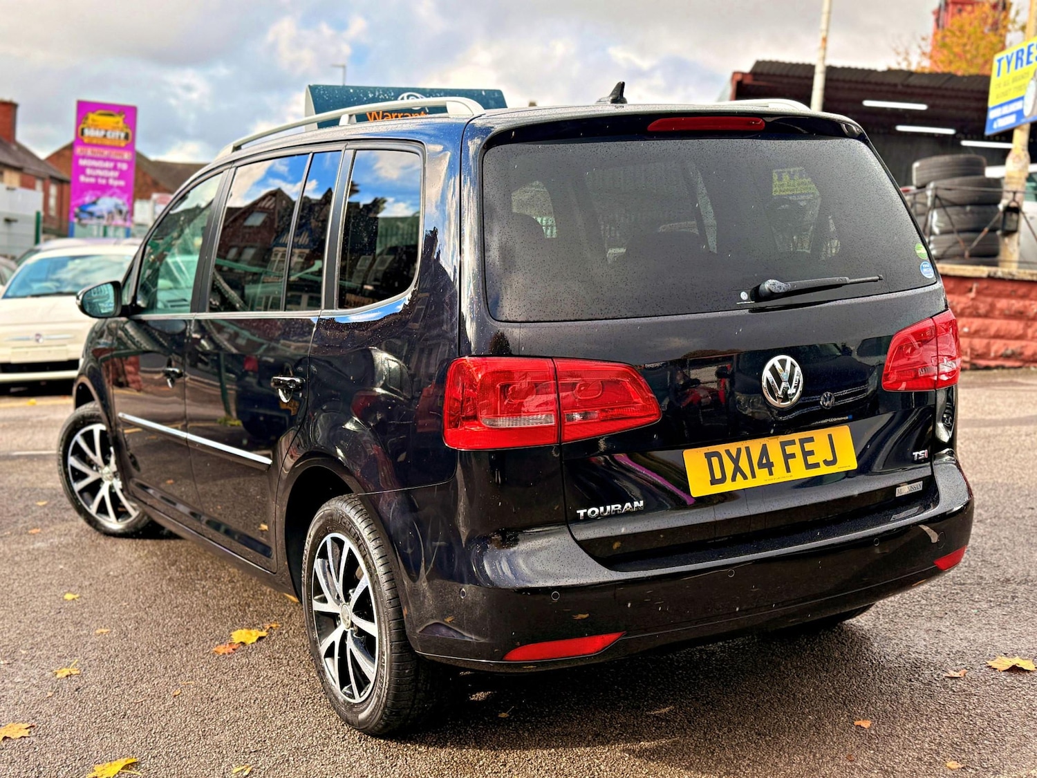 Used Volkswagen Touran 2025 for sale - 76315591: Photo 2