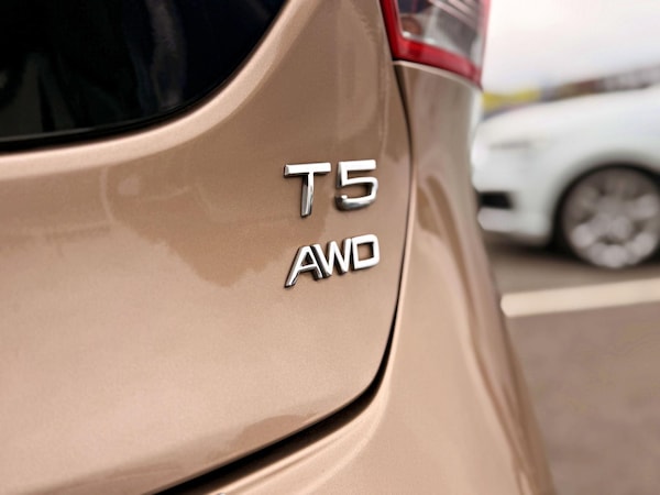 Used Volvo V40 for sale - 76312680: Photo 13