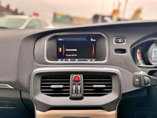 Used Volvo V40 for sale - 76312680: Photo 20