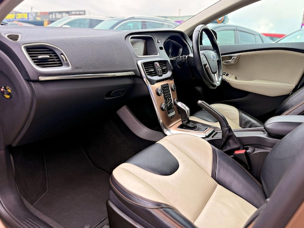 Used Volvo V40 for sale - 76312680: Photo 23
