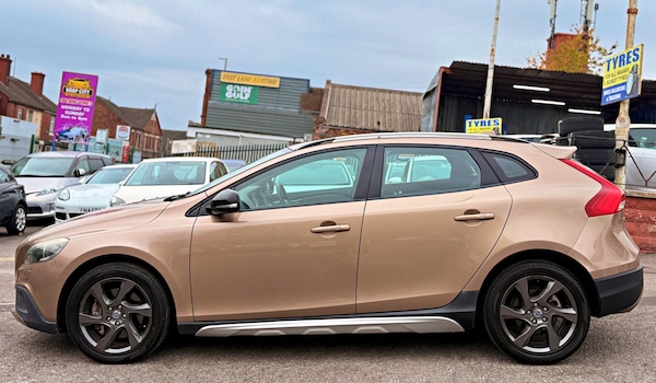 Used Volvo V40 for sale - 76312680: Photo 8
