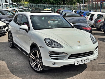 Used Porsche Cayenne 2011 for sale - 75606544: Photo