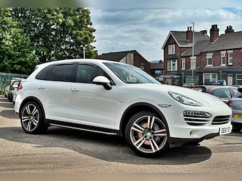Used Porsche Cayenne 2011 for sale - 75606544: Photo