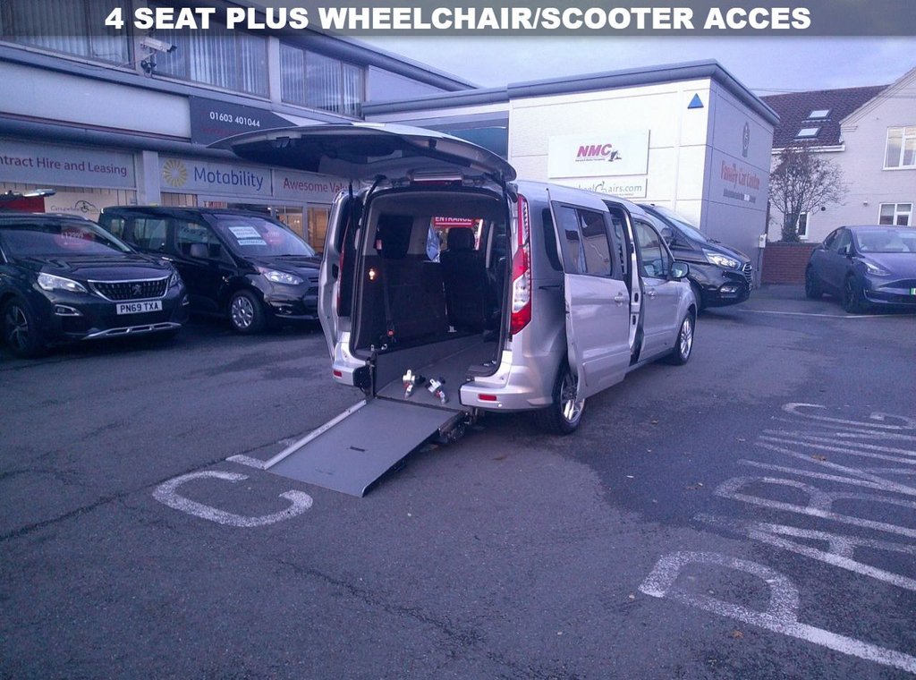 Used Ford Grand Tourneo Connect 2020 for sale - 76647222: Photo 10