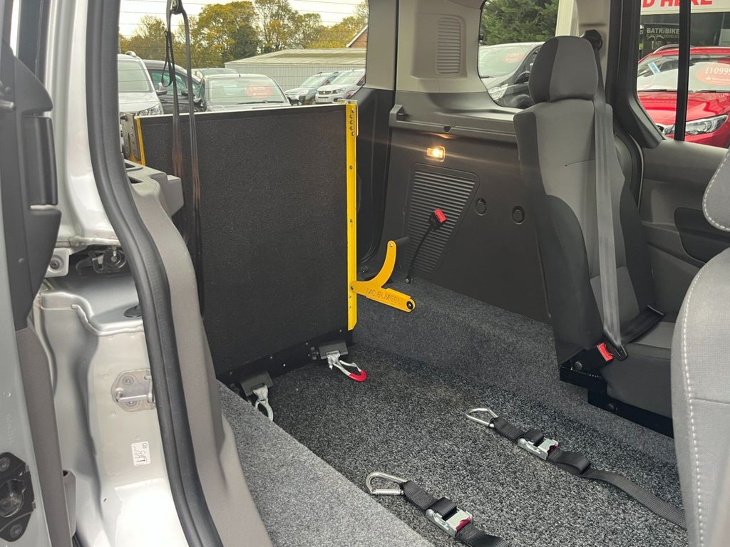 Used Ford Tourneo Connect 2021 for sale - 76647227: Photo 18