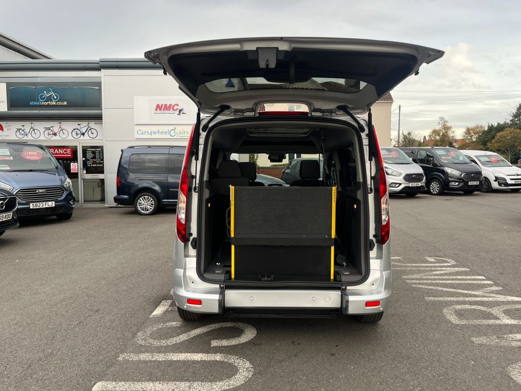 Used Ford Tourneo Connect 2021 for sale - 76647227: Photo 4