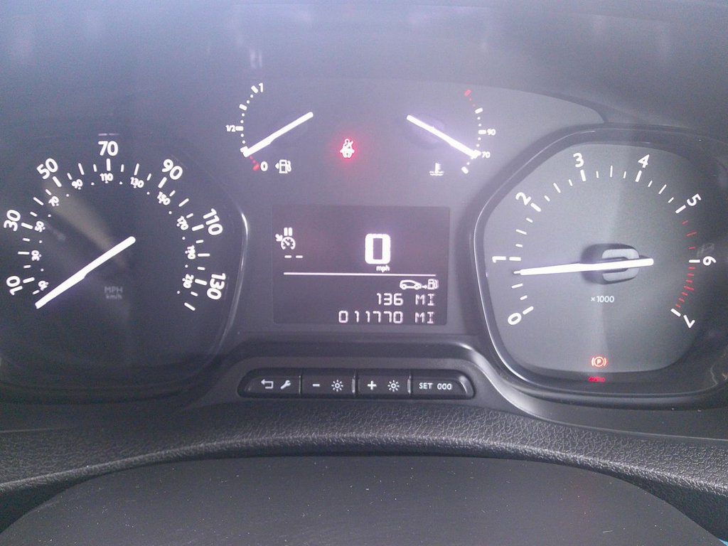 Used Peugeot Traveller 2021 for sale - 76647204: Photo 17